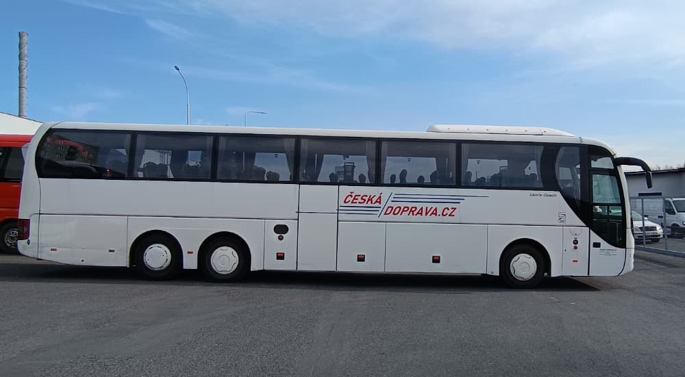 Autobus MAN LION'S COACH L