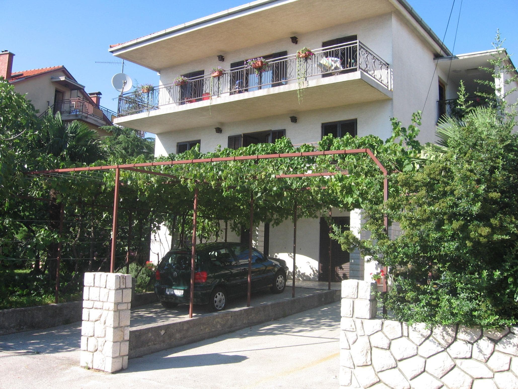 KEL2513 CRIKVENICA - Vila Vucko***