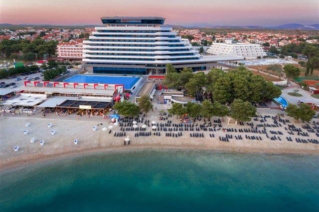 KEL2522 VODICE - Hotel Olympia Sky***