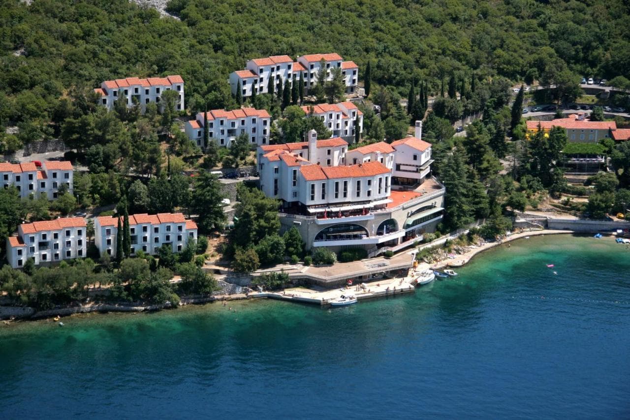 KEL2626 KRALJEVICA - Hotel UVALA SCOTT**